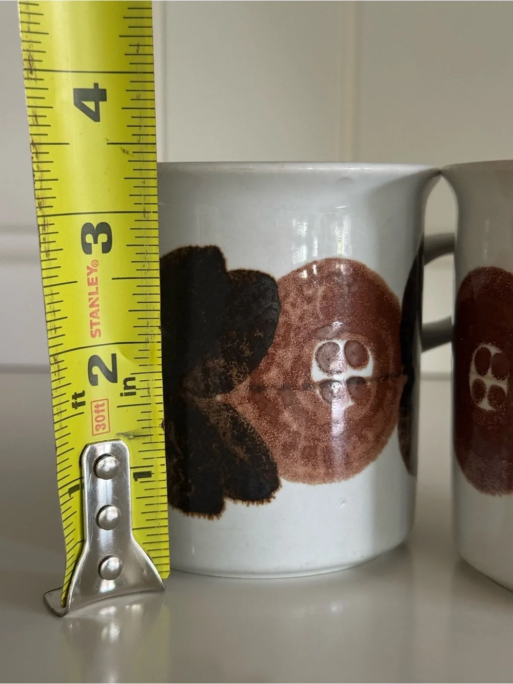 VINTAGE MCM Arabia Finland Rosmarin Hand Painted Floral Mug Set